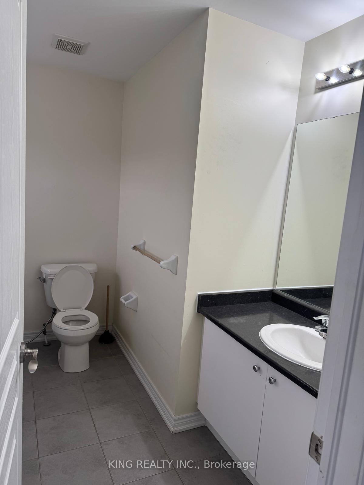 Photo 10 of 149 Allegro Drive, Brampton, Credit Valley — HOMEH