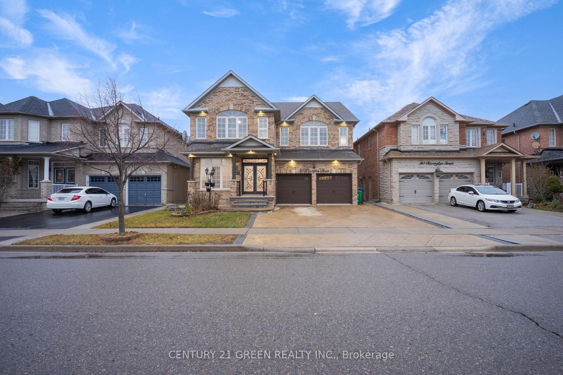 Front of 32 Riverglen Street