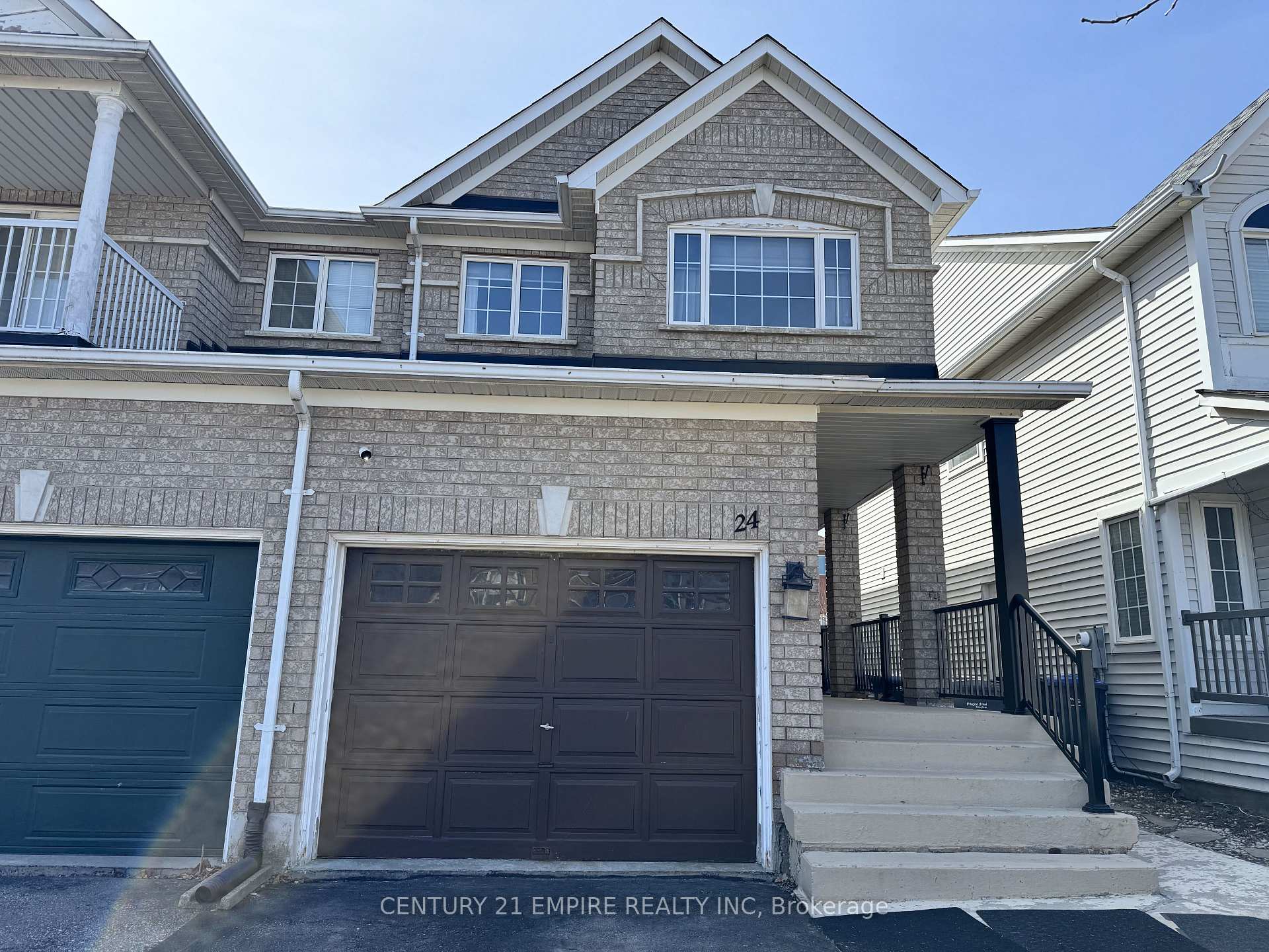 Photo 2 of Unit Upper, 24 Tiller Trail, Brampton, Fletcher's Creek Village — HOMEH