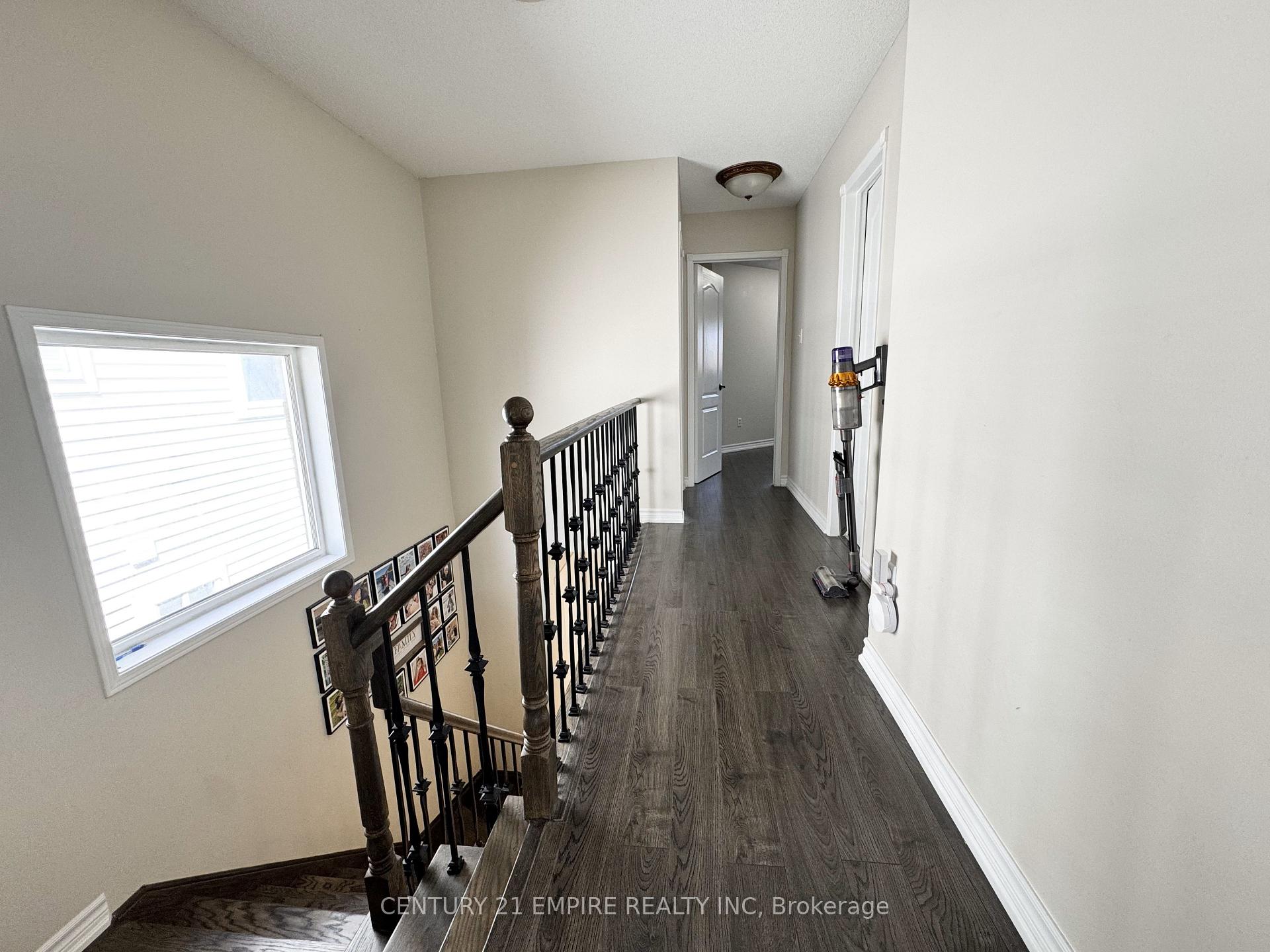Photo 19 of Unit Upper, 24 Tiller Trail, Brampton, Fletcher's Creek Village — HOMEH