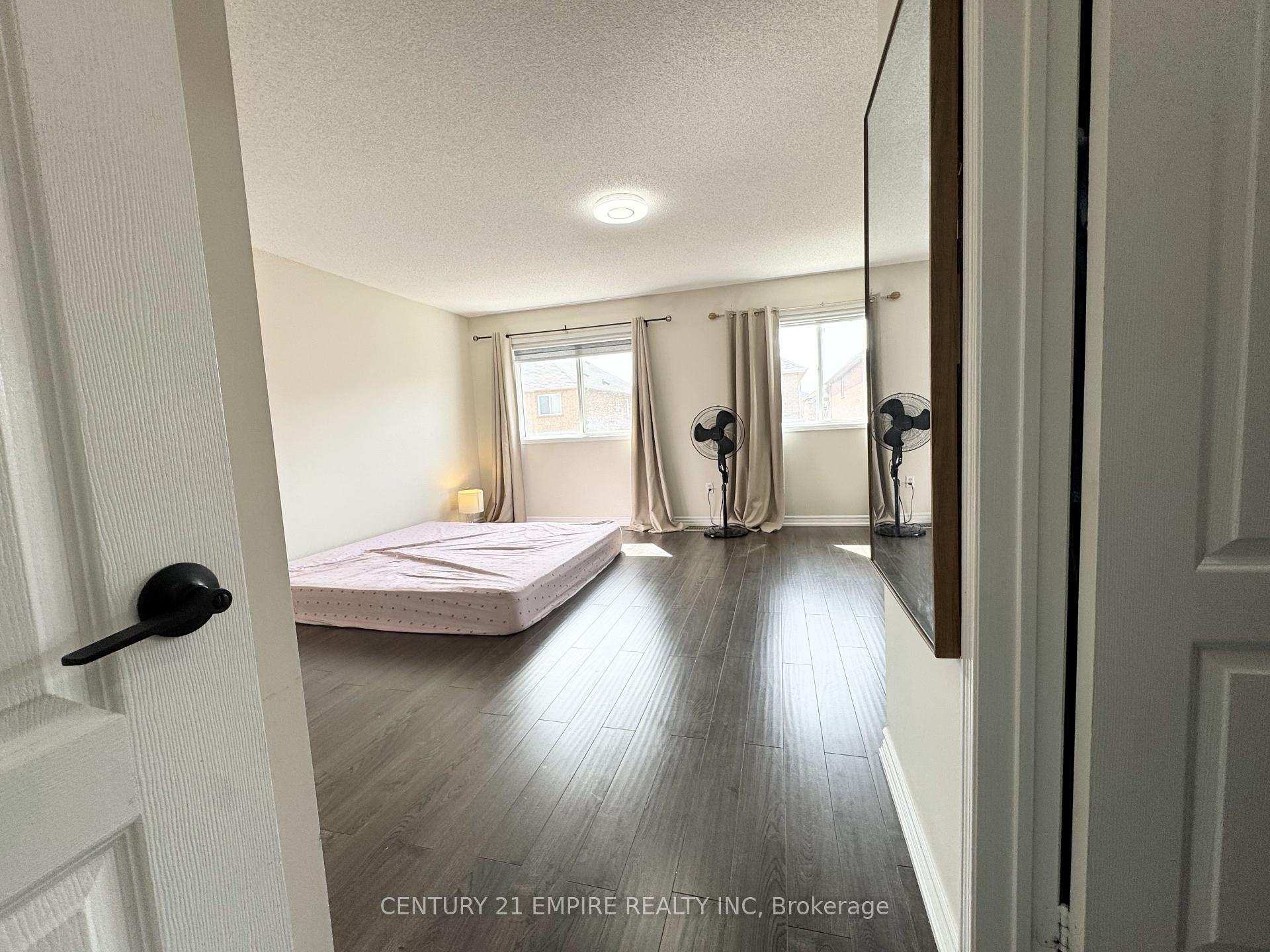 Photo 21 of Unit Upper, 24 Tiller Trail, Brampton, Fletcher's Creek Village — HOMEH