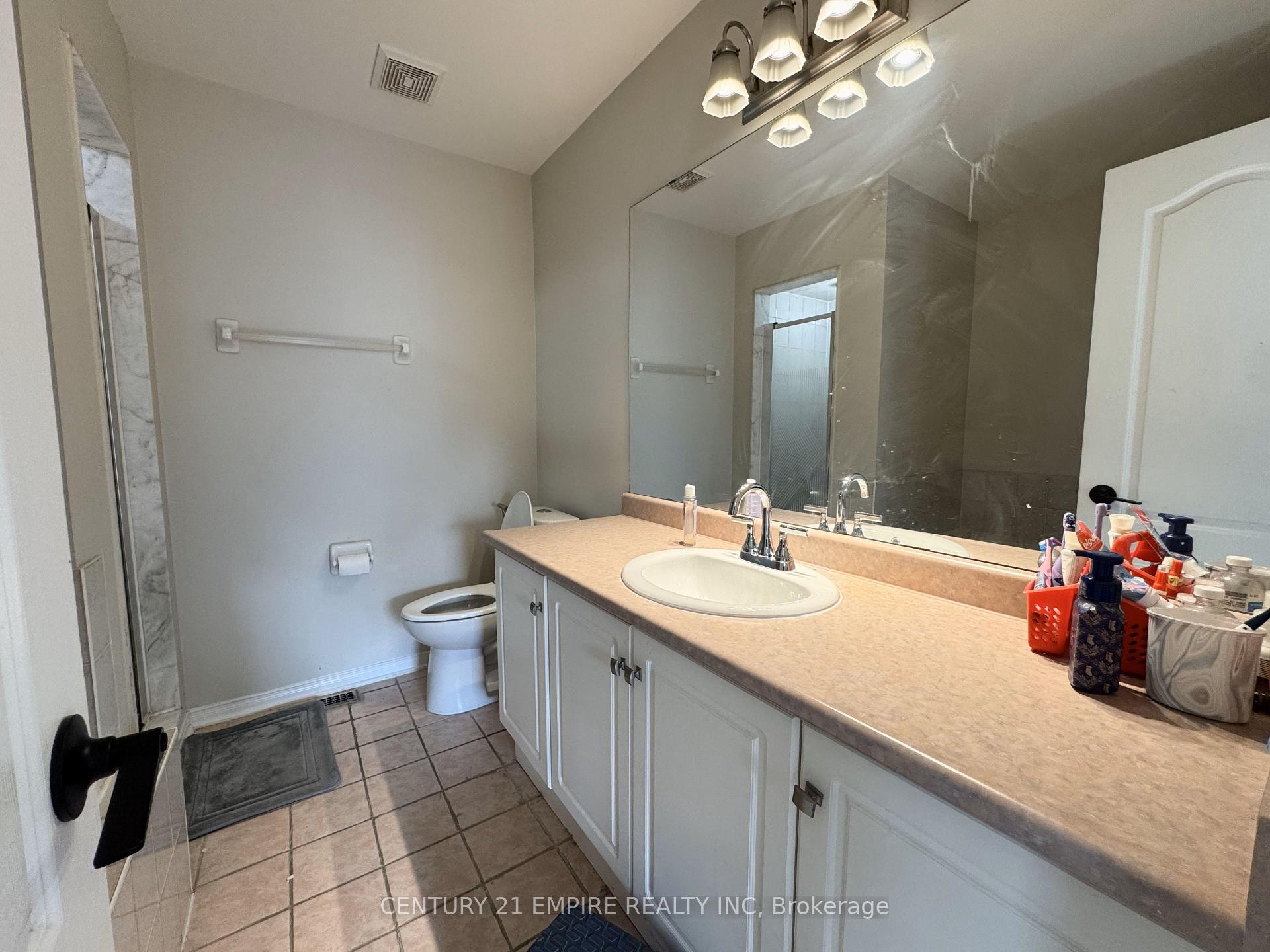 Photo 27 of Unit Upper, 24 Tiller Trail, Brampton, Fletcher's Creek Village — HOMEH