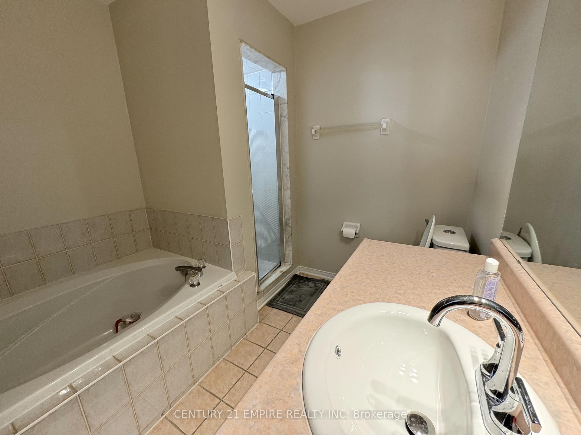 Photo 28 of Unit Upper, 24 Tiller Trail, Brampton, Fletcher's Creek Village — HOMEH