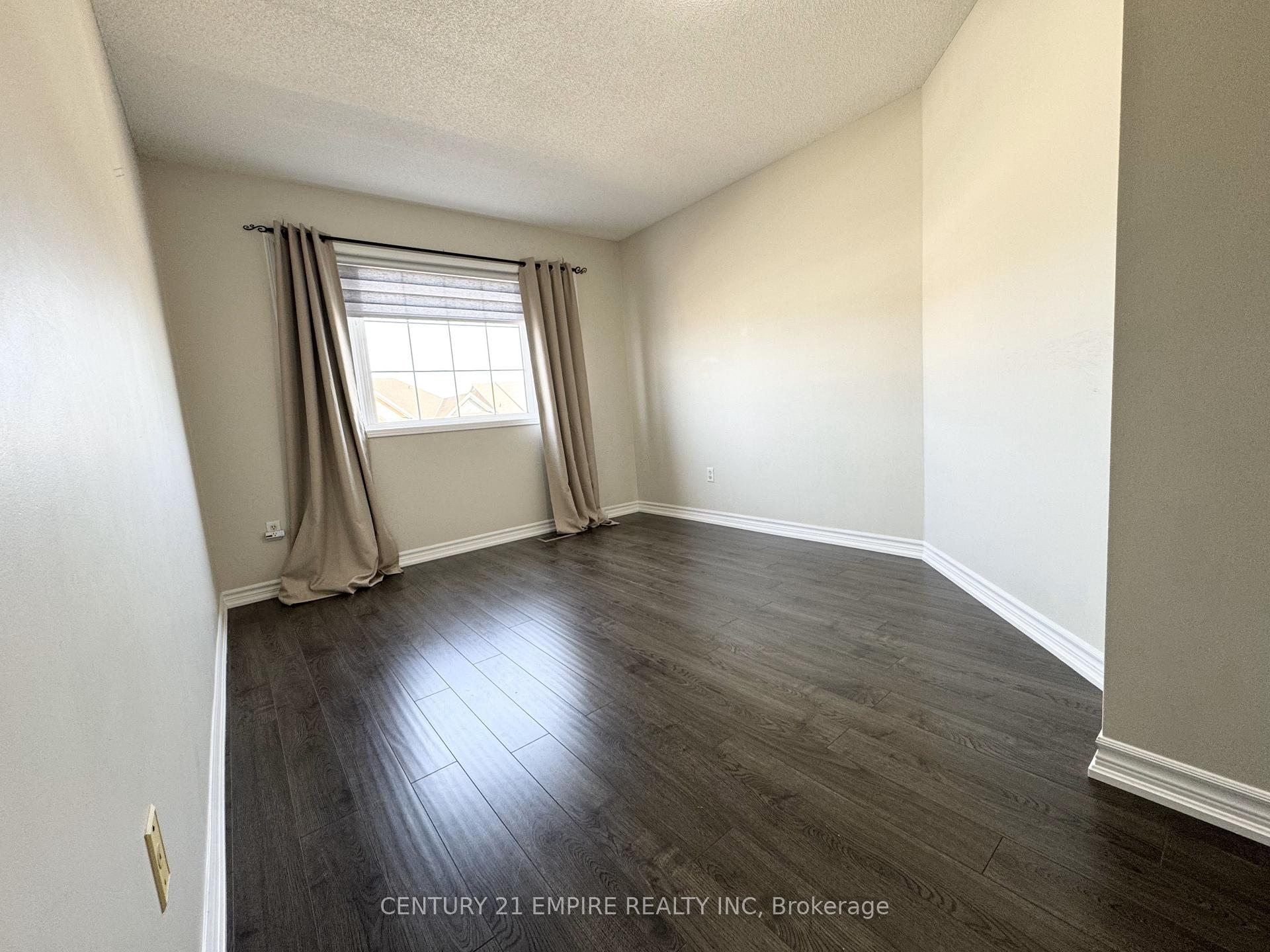 Photo 33 of Unit Upper, 24 Tiller Trail, Brampton, Fletcher's Creek Village — HOMEH