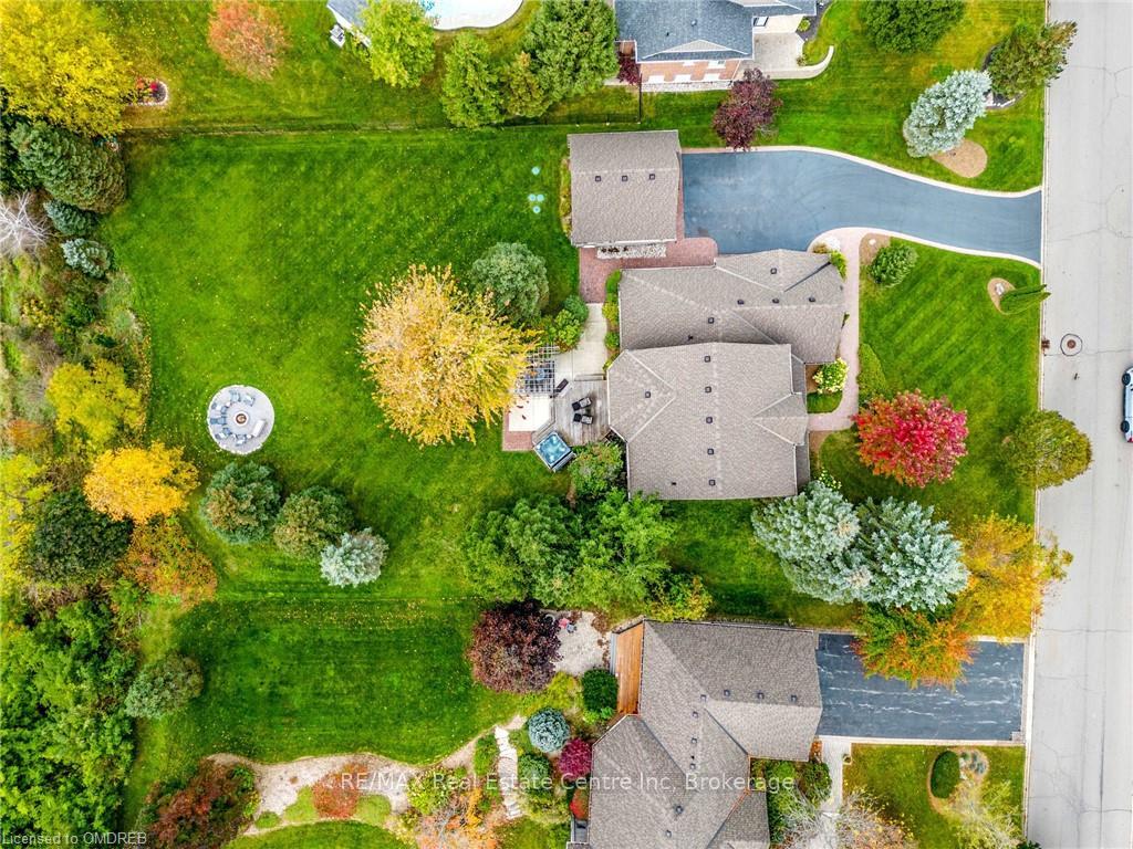 Photo 1 of 35 Karendale Crescent, Hamilton, Freelton — HOMEH