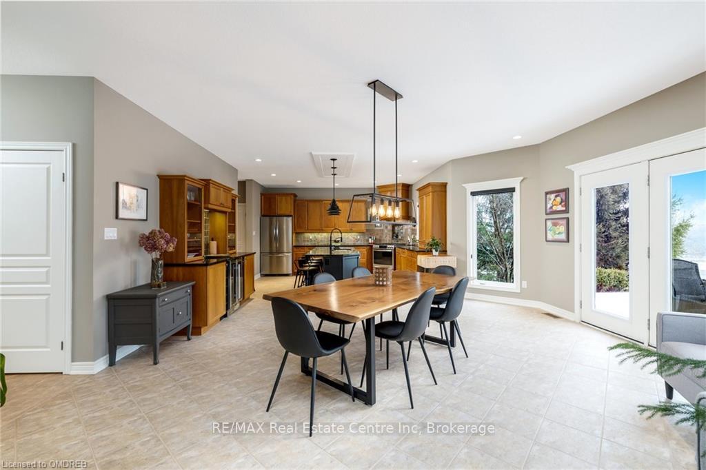 Photo 17 of 35 Karendale Crescent, Hamilton, Freelton — HOMEH