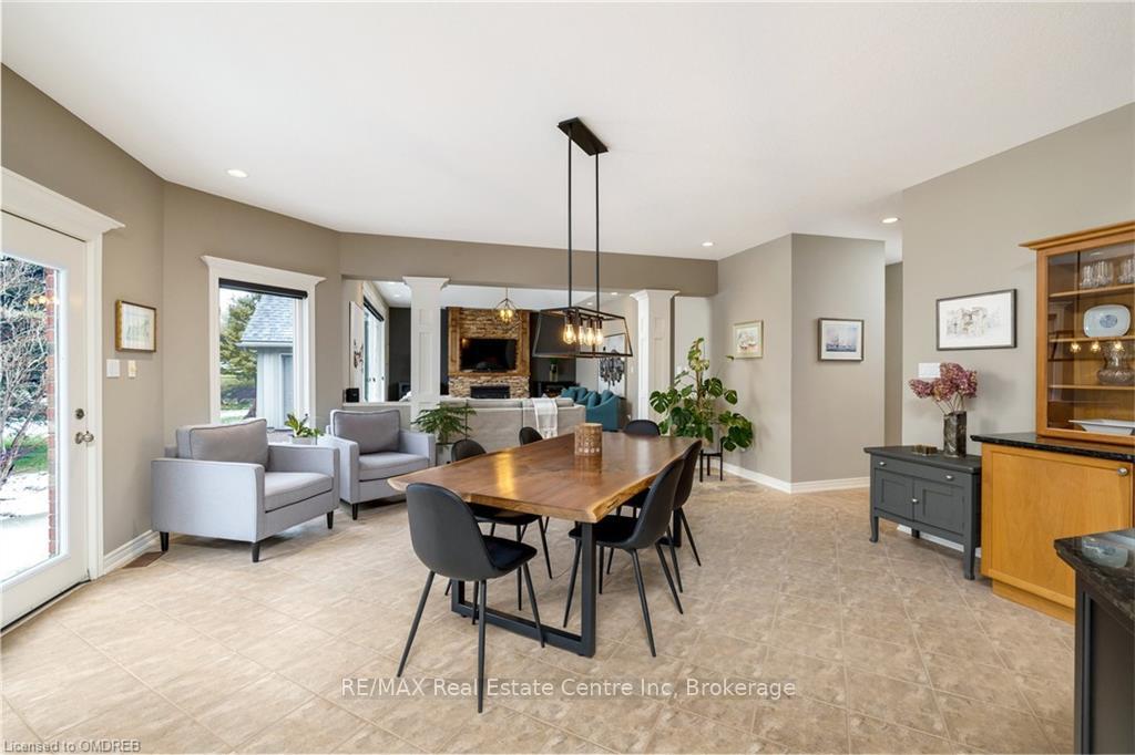 Photo 19 of 35 Karendale Crescent, Hamilton, Freelton — HOMEH
