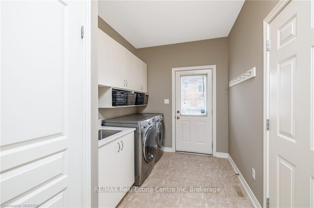 Photo 23 of 35 Karendale Crescent, Hamilton, Freelton — HOMEH