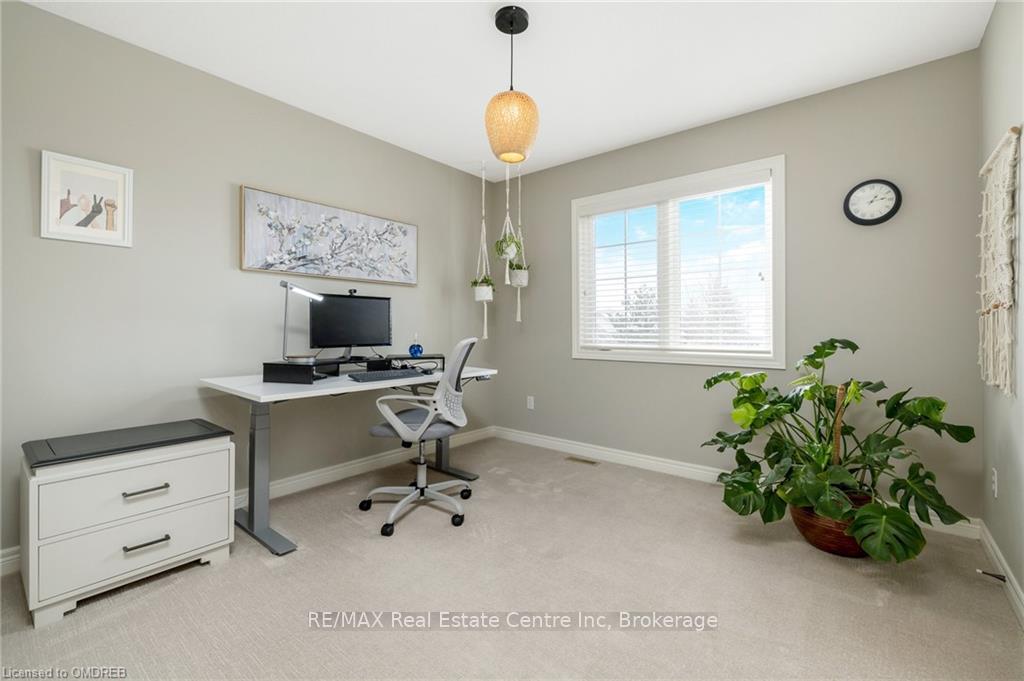 Photo 30 of 35 Karendale Crescent, Hamilton, Freelton — HOMEH