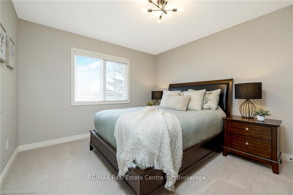 Photo 32 of 35 Karendale Crescent, Hamilton, Freelton — HOMEH