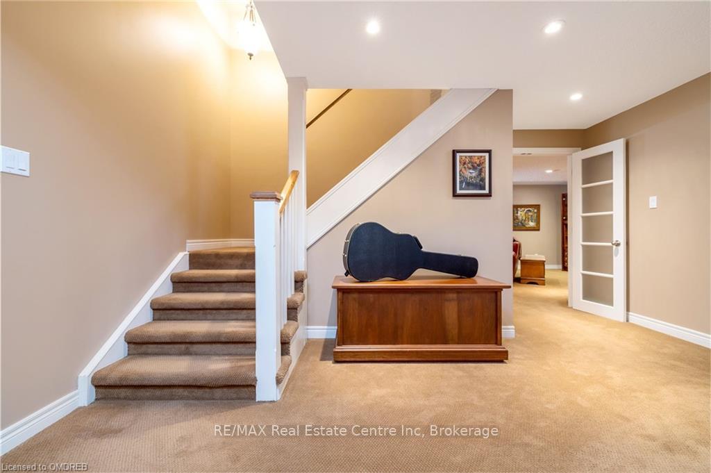 Photo 34 of 35 Karendale Crescent, Hamilton, Freelton — HOMEH
