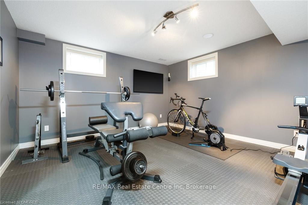 Photo 37 of 35 Karendale Crescent, Hamilton, Freelton — HOMEH