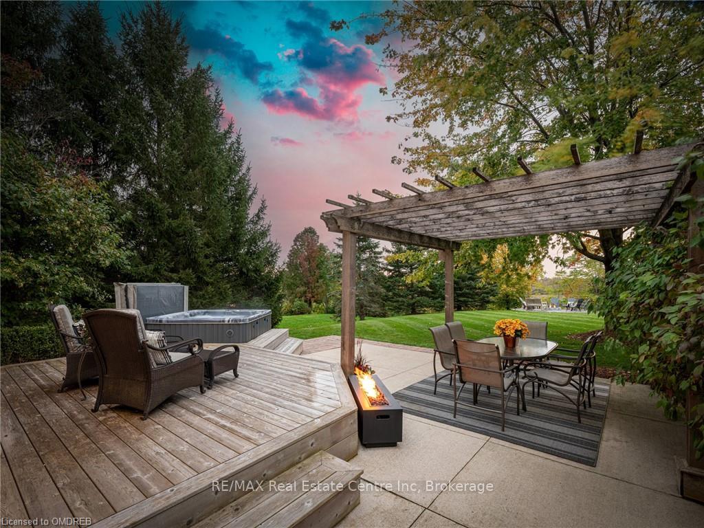 Photo 40 of 35 Karendale Crescent, Hamilton, Freelton — HOMEH