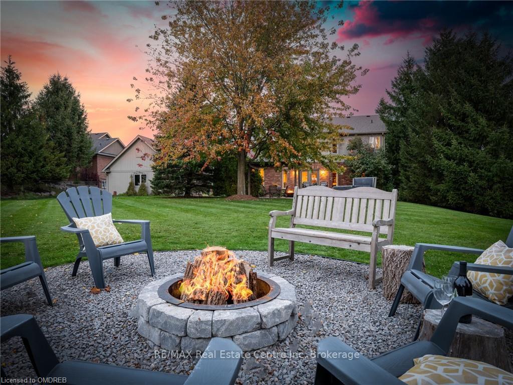 Photo 43 of 35 Karendale Crescent, Hamilton, Freelton — HOMEH