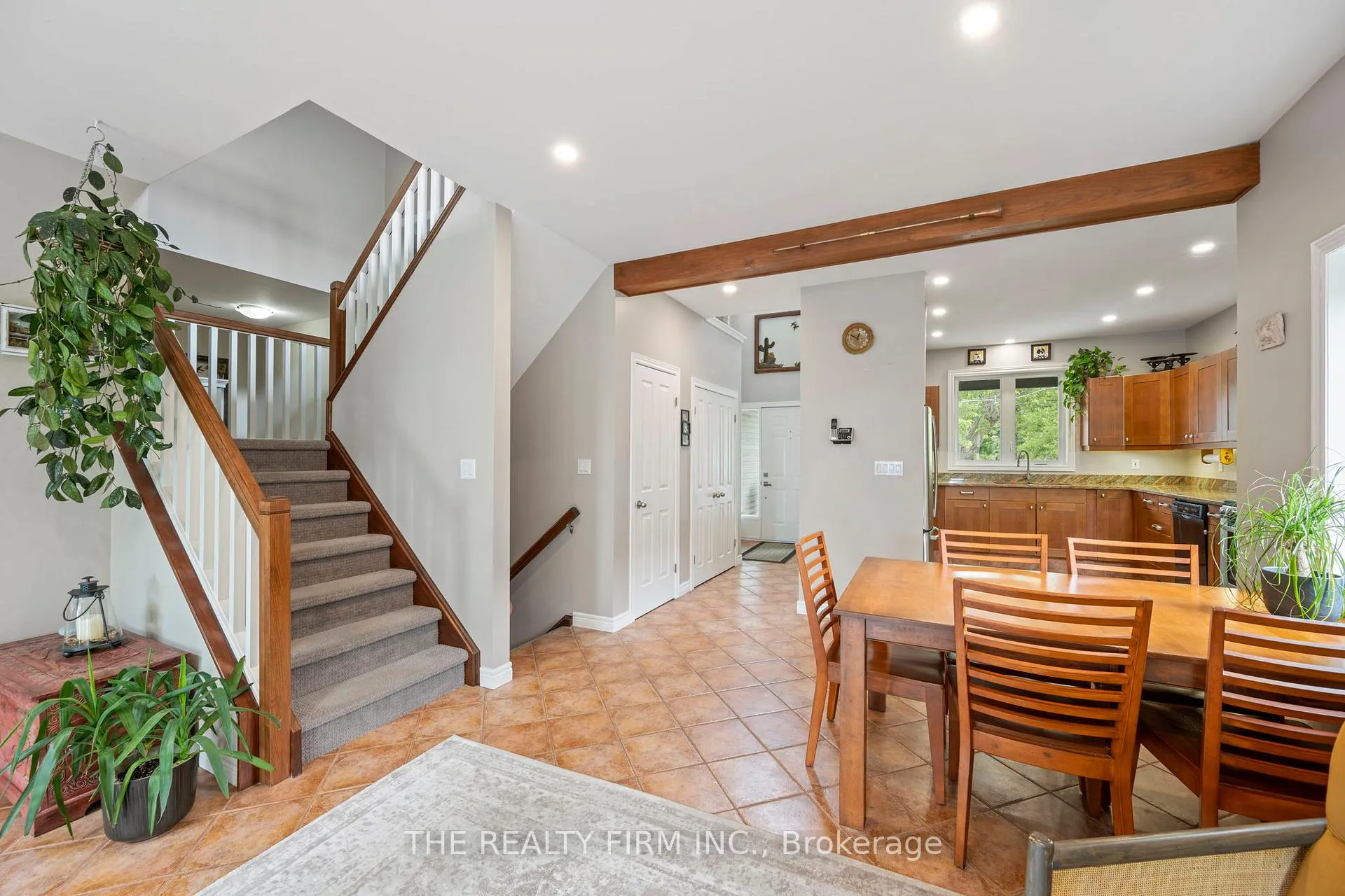 Photo 8 of 210 Cornell Drive E, Central Elgin, Port Stanley — HOMEH