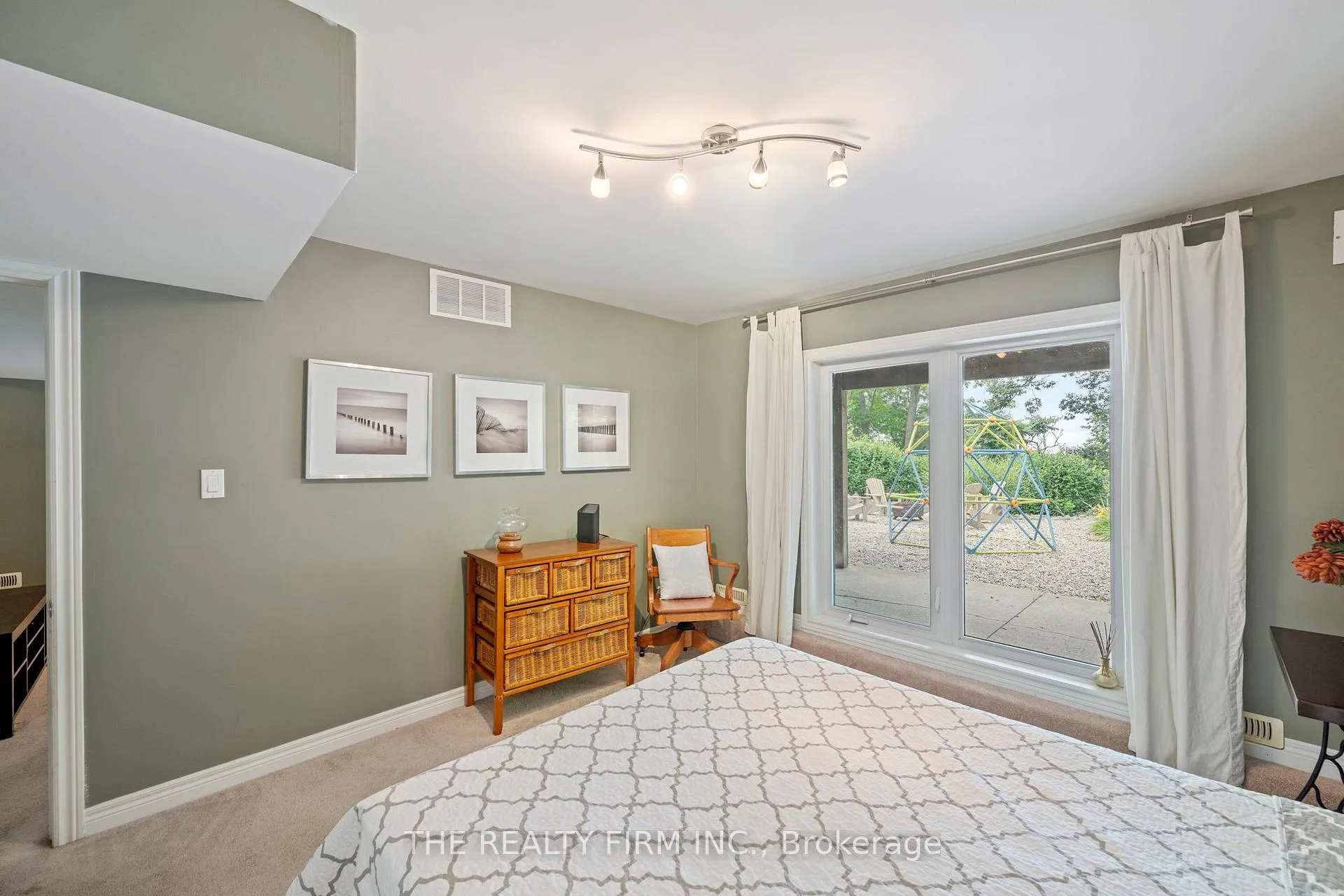 Photo 34 of 210 Cornell Drive E, Central Elgin, Port Stanley — HOMEH