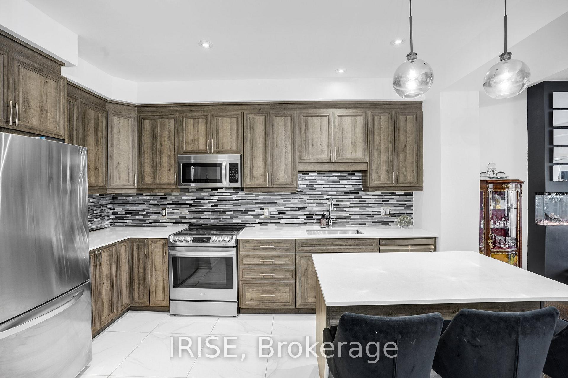 Photo 7 of 69 Burley Lane, Hamilton, Ancaster — HOMEH