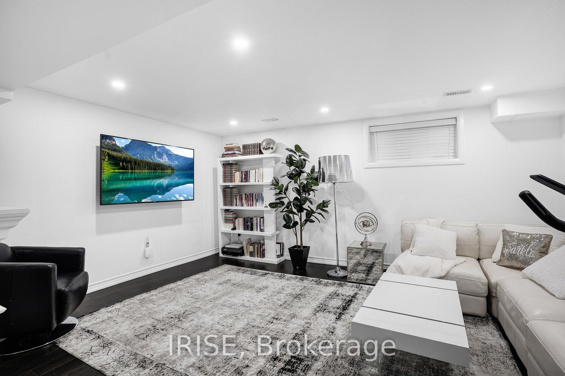 Photo 21 of 69 Burley Lane, Hamilton, Ancaster — HOMEH