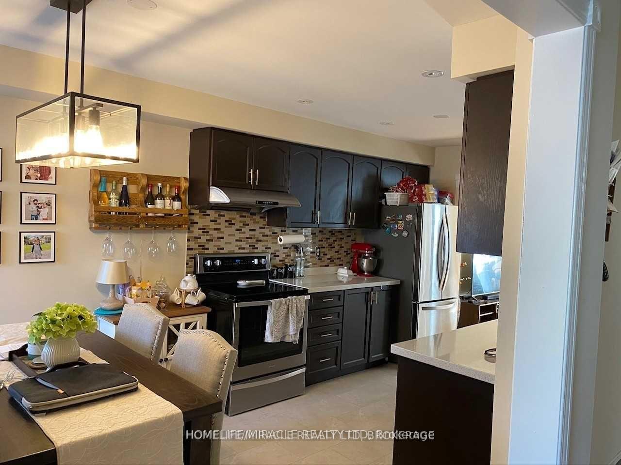 Photo 4 of Unit Upper, 34 Peachleaf Crescent, Brampton, Fletcher's Meadow — HOMEH