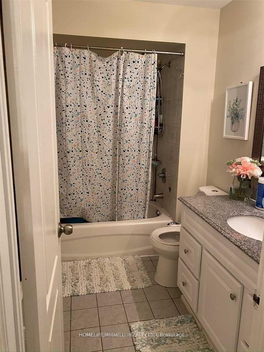 Photo 7 of Unit Upper, 34 Peachleaf Crescent, Brampton, Fletcher's Meadow — HOMEH
