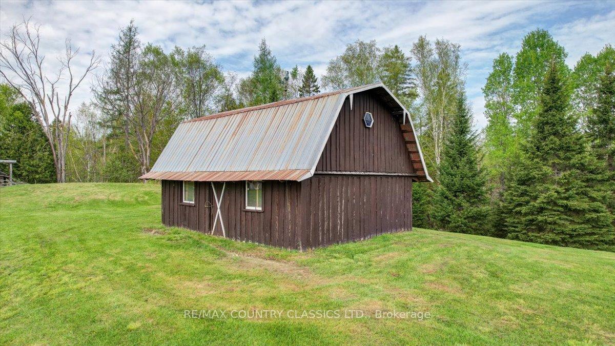 Photo 25 of 1908 Lower Faraday Road, Faraday — HOMEH