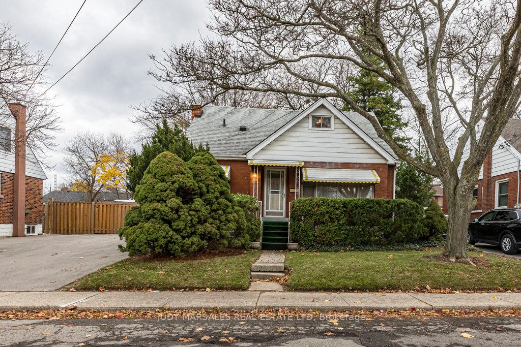 Photo 1 of 45 West 4th Street, Hamilton, Bonnington — HOMEH