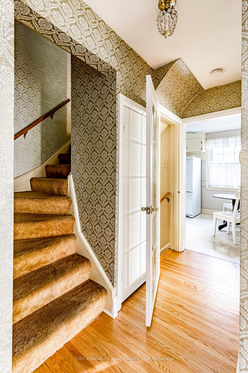 Photo 17 of 45 West 4th Street, Hamilton, Bonnington — HOMEH
