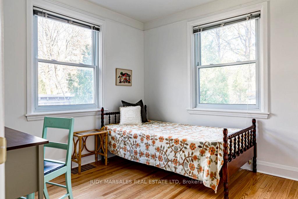 Photo 18 of 45 West 4th Street, Hamilton, Bonnington — HOMEH