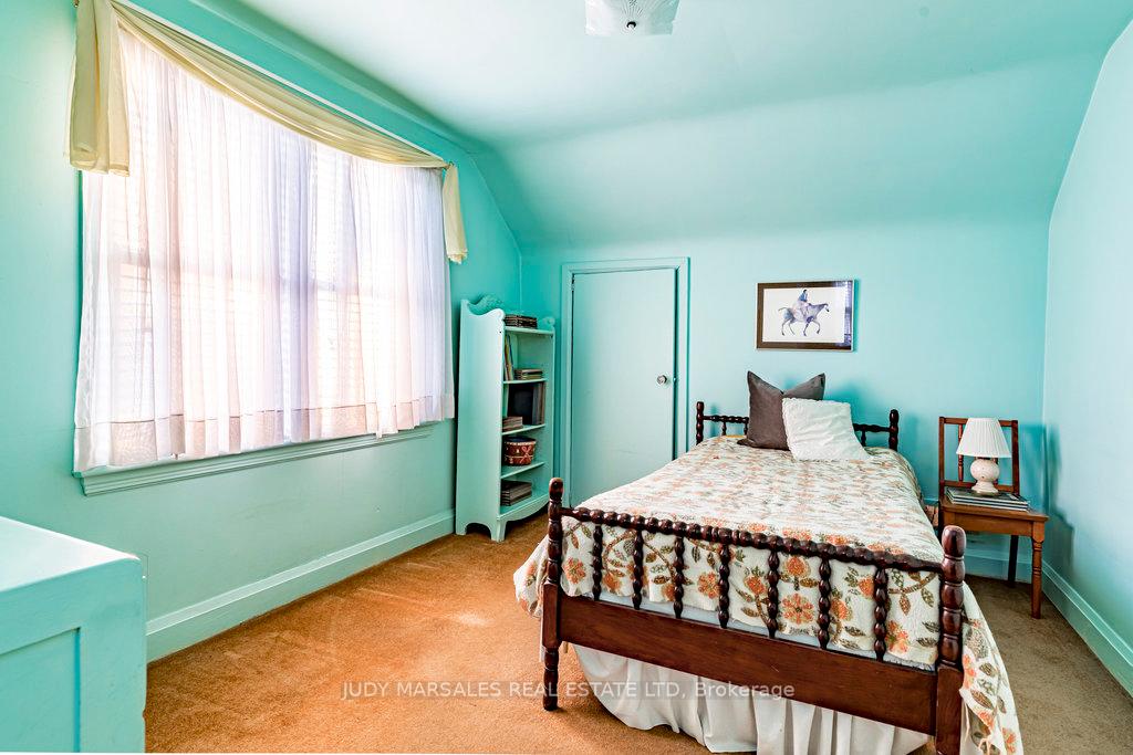 Photo 25 of 45 West 4th Street, Hamilton, Bonnington — HOMEH