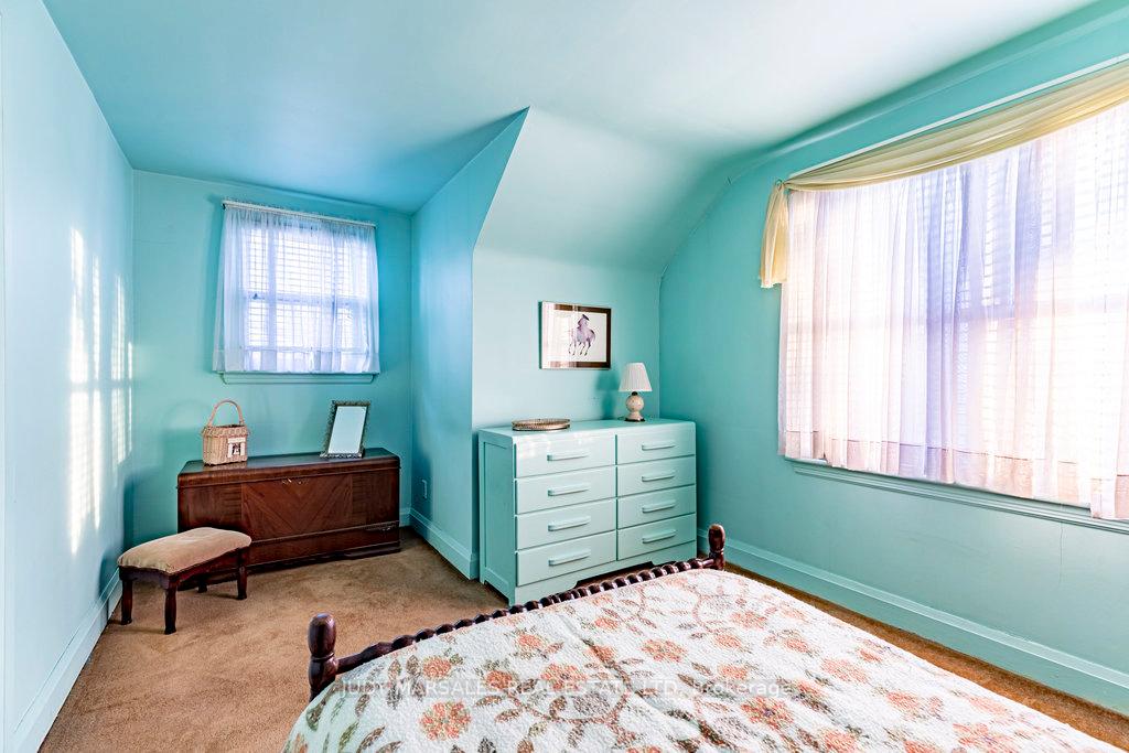 Photo 26 of 45 West 4th Street, Hamilton, Bonnington — HOMEH