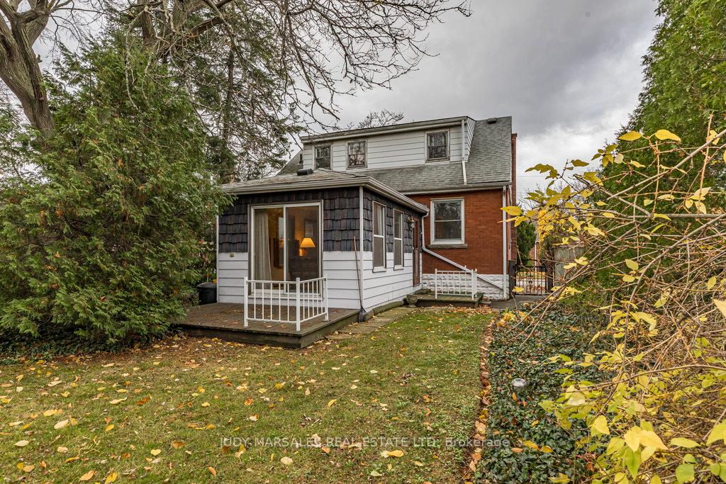 Photo 33 of 45 West 4th Street, Hamilton, Bonnington — HOMEH