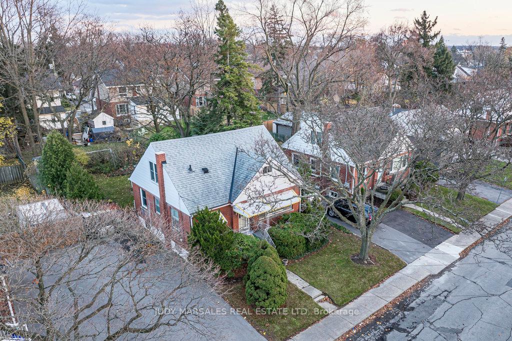Photo 36 of 45 West 4th Street, Hamilton, Bonnington — HOMEH