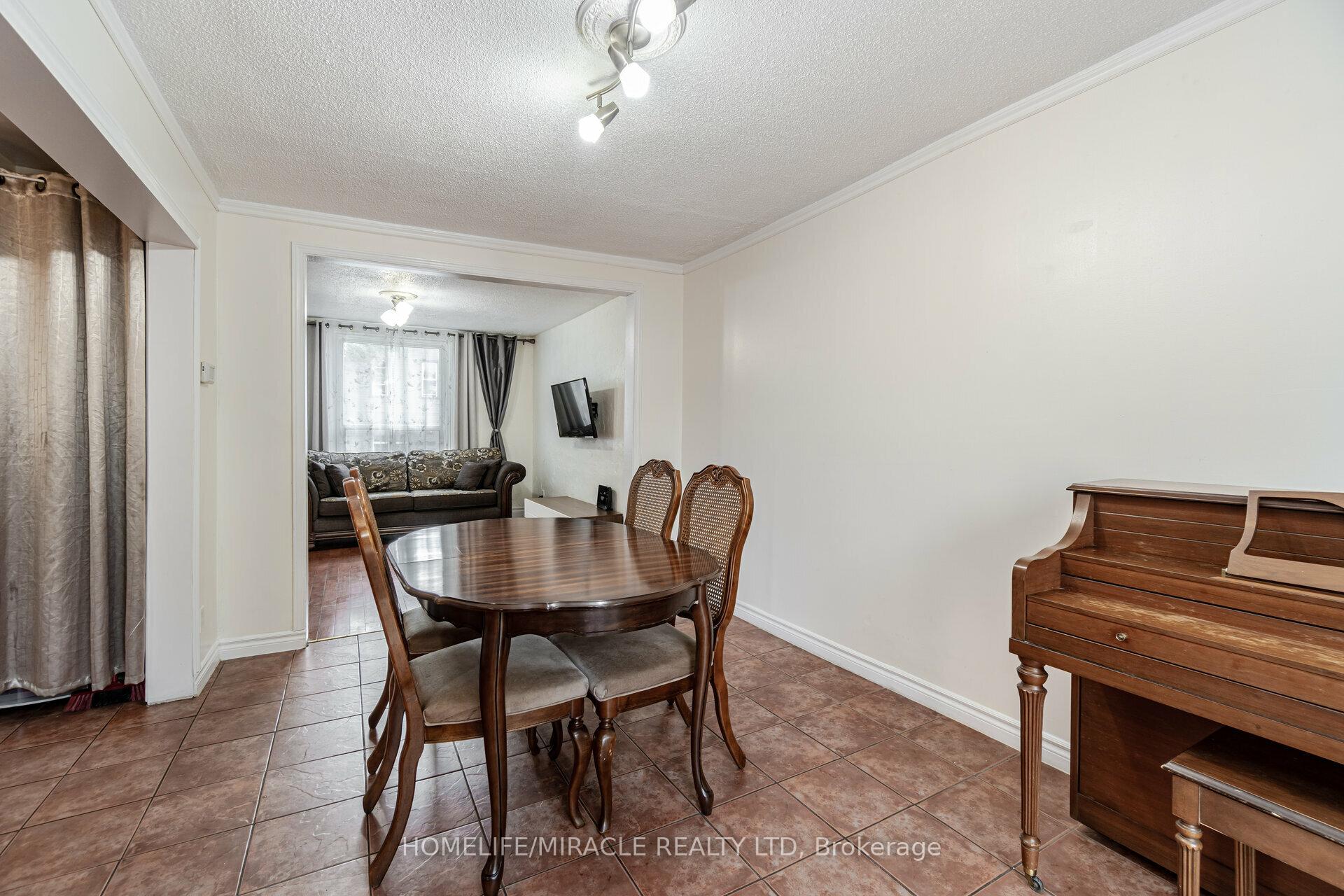 Photo 7 of 434 Ferguson Avenue N, Hamilton, North End — HOMEH