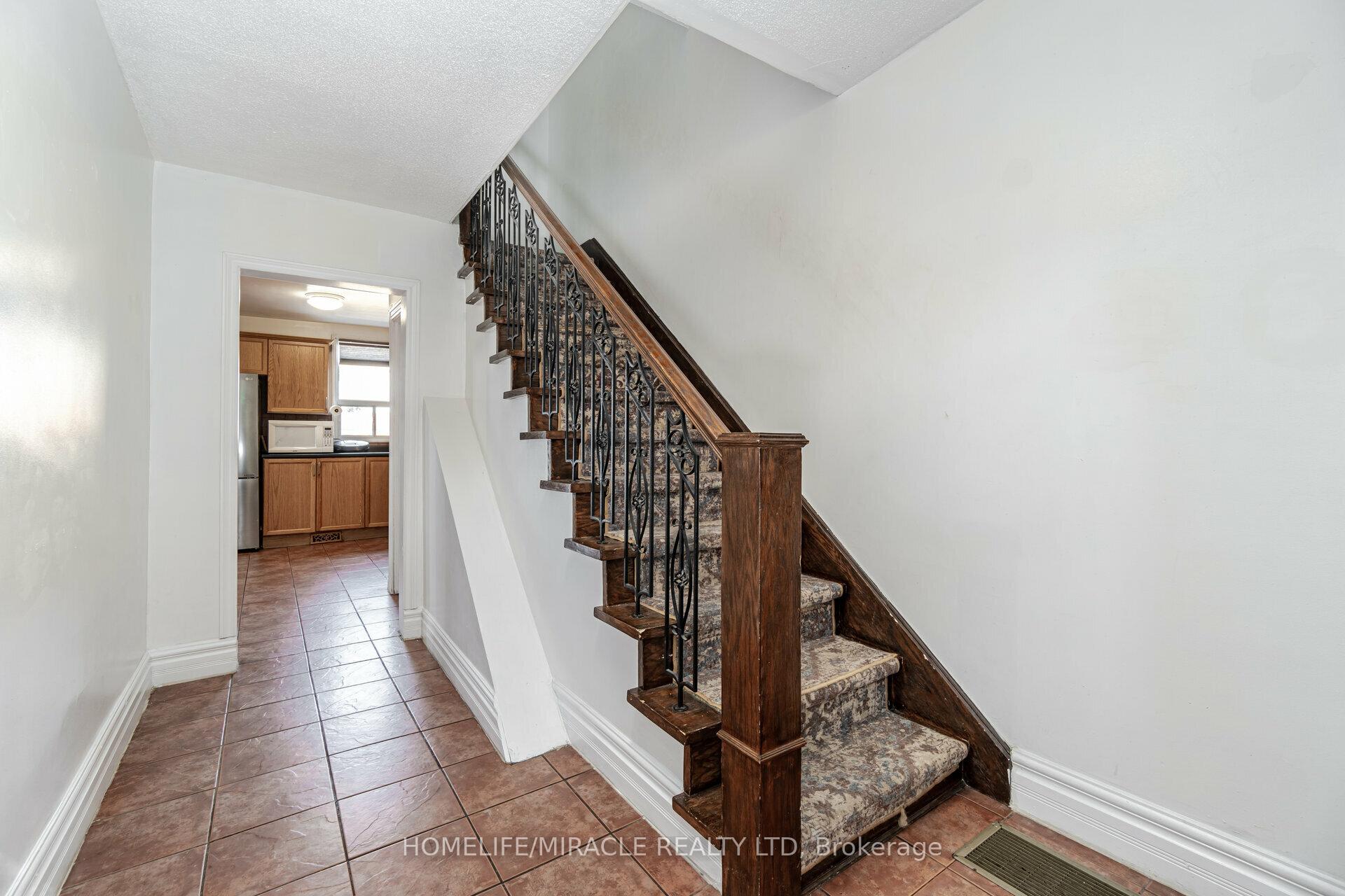 Photo 16 of 434 Ferguson Avenue N, Hamilton, North End — HOMEH