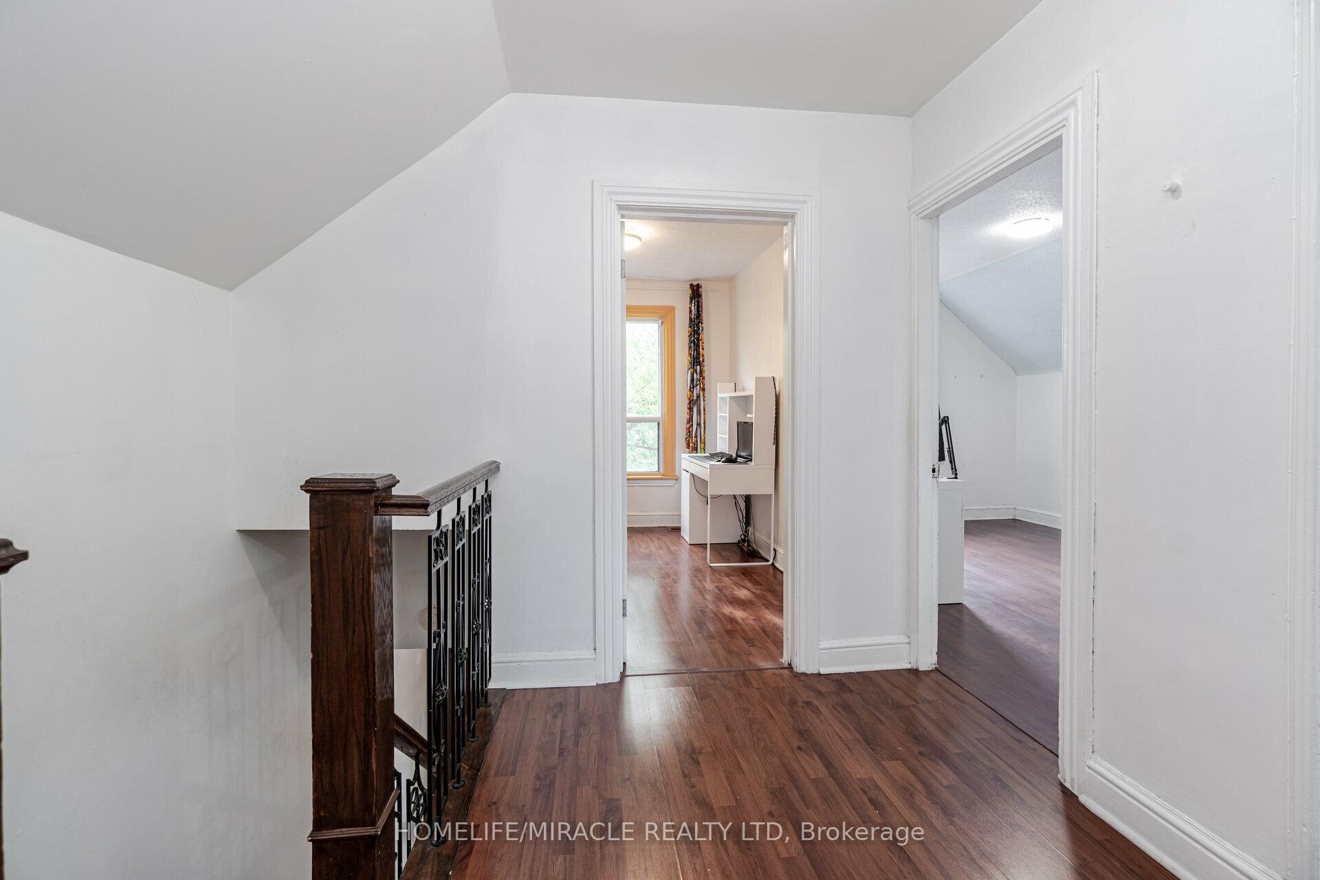Photo 17 of 434 Ferguson Avenue N, Hamilton, North End — HOMEH