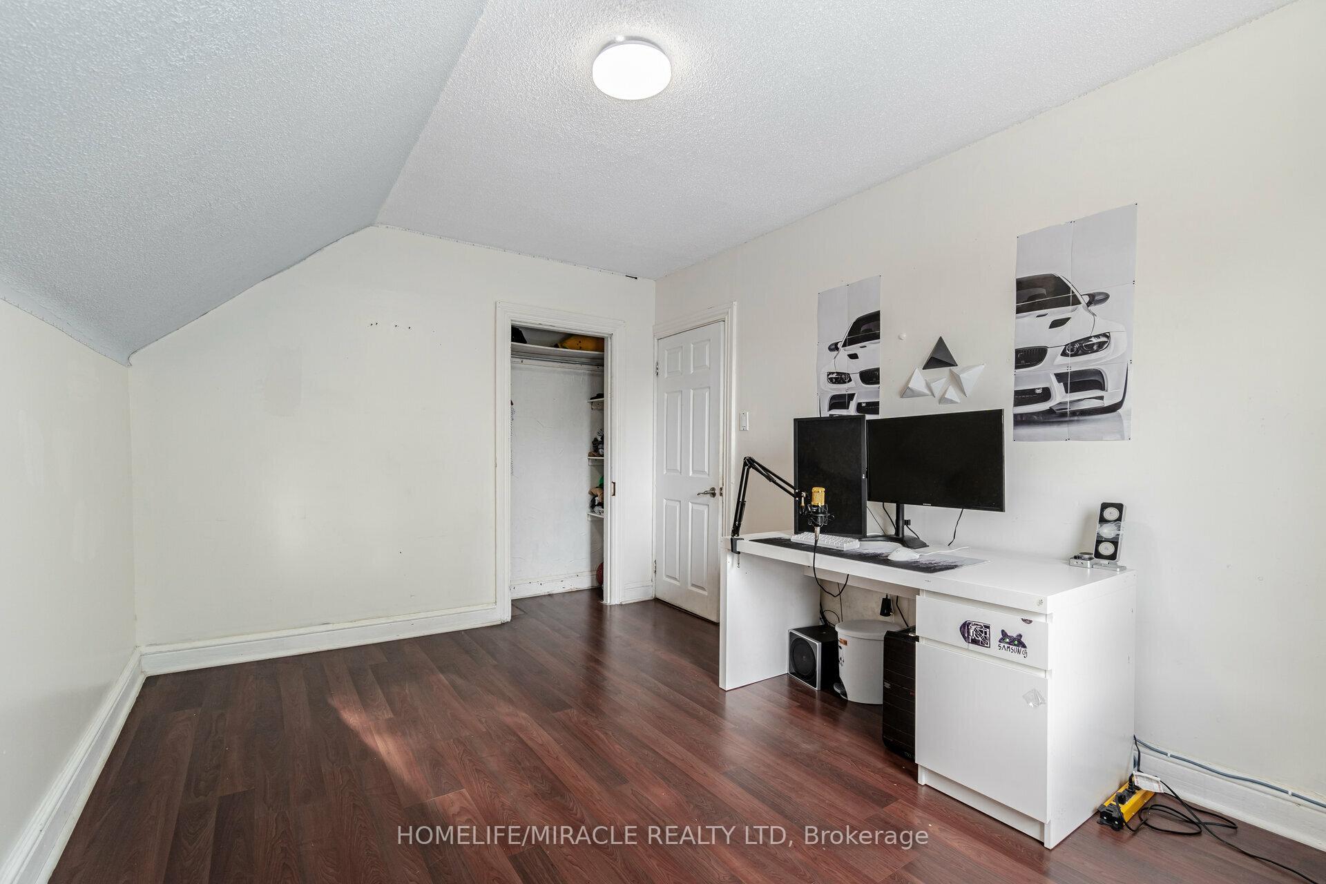 Photo 23 of 434 Ferguson Avenue N, Hamilton, North End — HOMEH