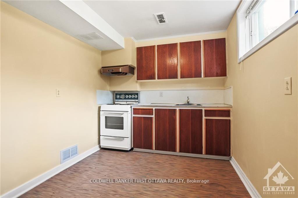 Photo 11 of 27 Hogan Street, Ottawa, Borden Farm/Stewart Farm/Carleton Heights/Parkwood Hills — HOMEH