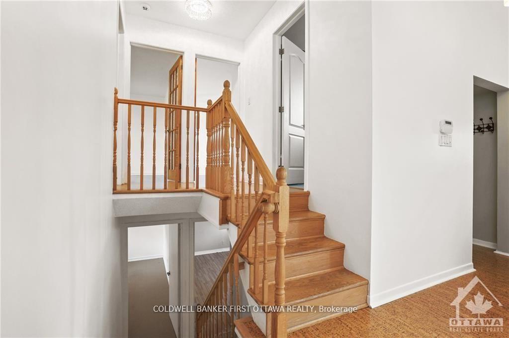 Photo 18 of 27 Hogan Street, Ottawa, Borden Farm/Stewart Farm/Carleton Heights/Parkwood Hills — HOMEH