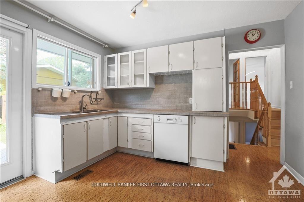Photo 21 of 27 Hogan Street, Ottawa, Borden Farm/Stewart Farm/Carleton Heights/Parkwood Hills — HOMEH