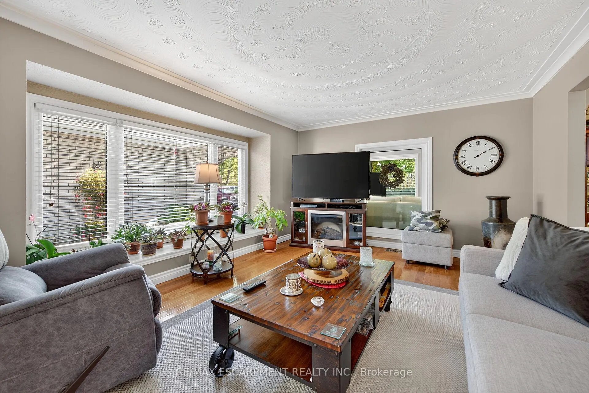 Photo 11 of 477 Lynden Road, Brantford — HOMEH