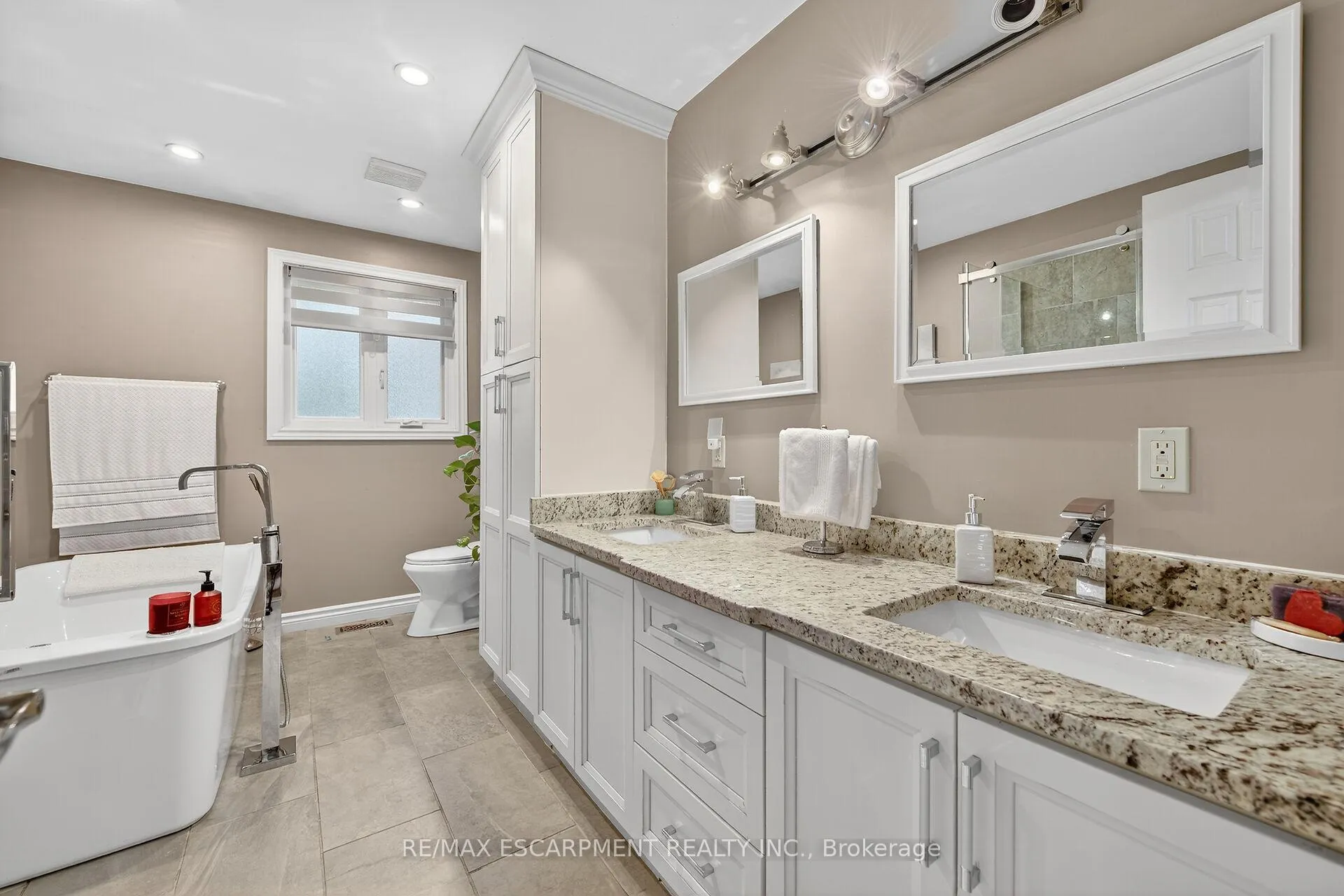 Photo 17 of 477 Lynden Road, Brantford — HOMEH