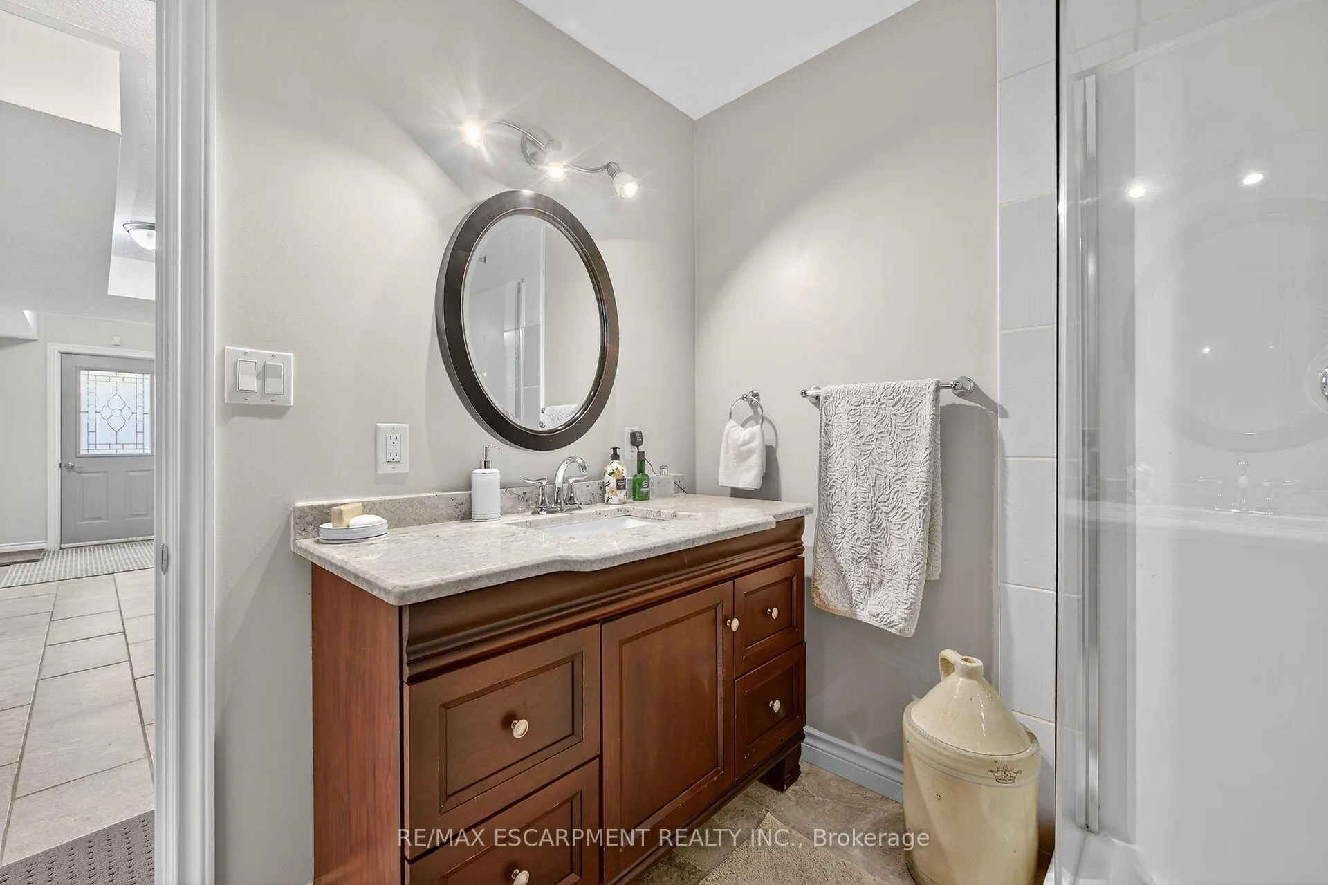 Photo 25 of 477 Lynden Road, Brantford — HOMEH