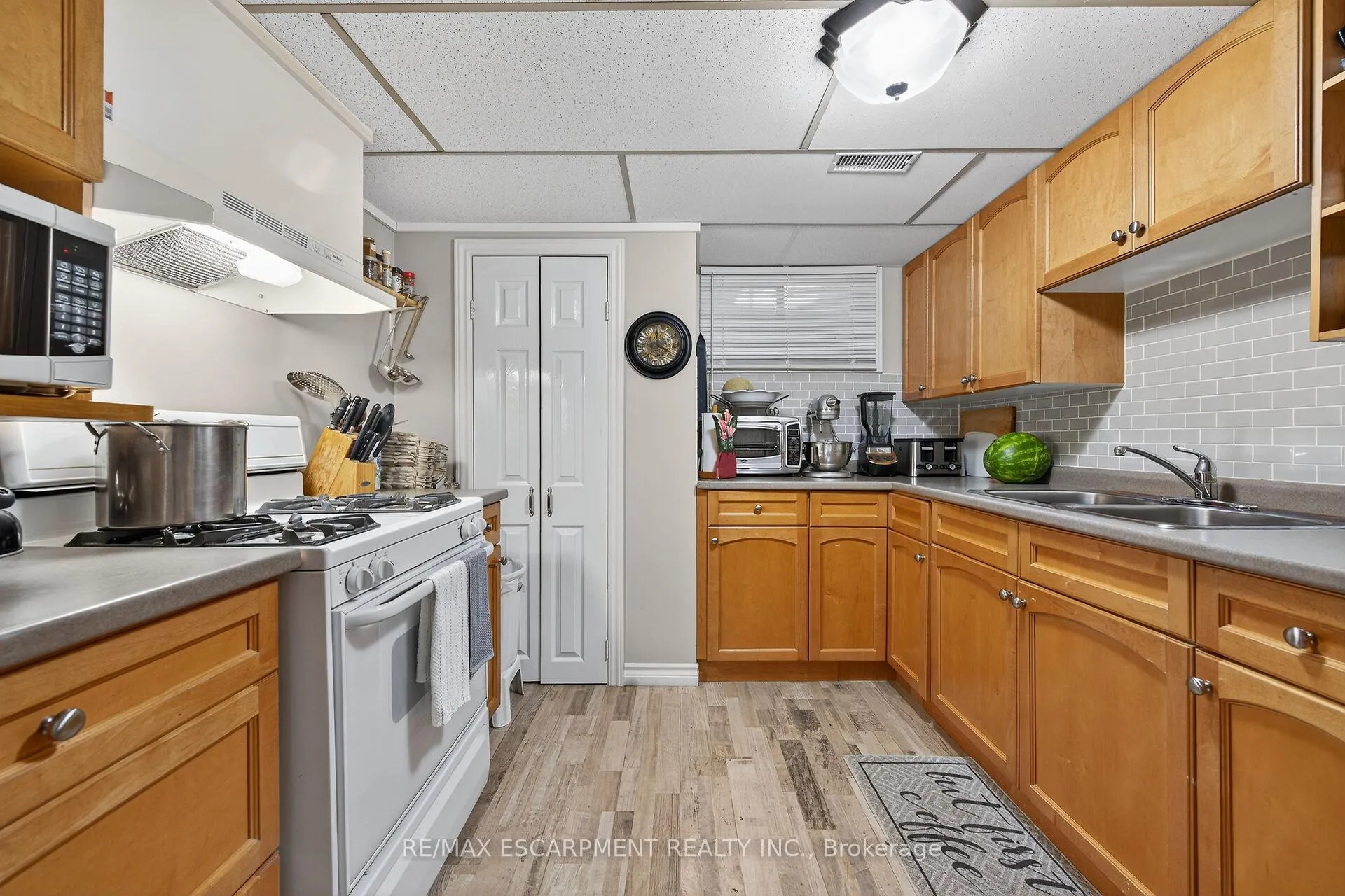 Photo 26 of 477 Lynden Road, Brantford — HOMEH