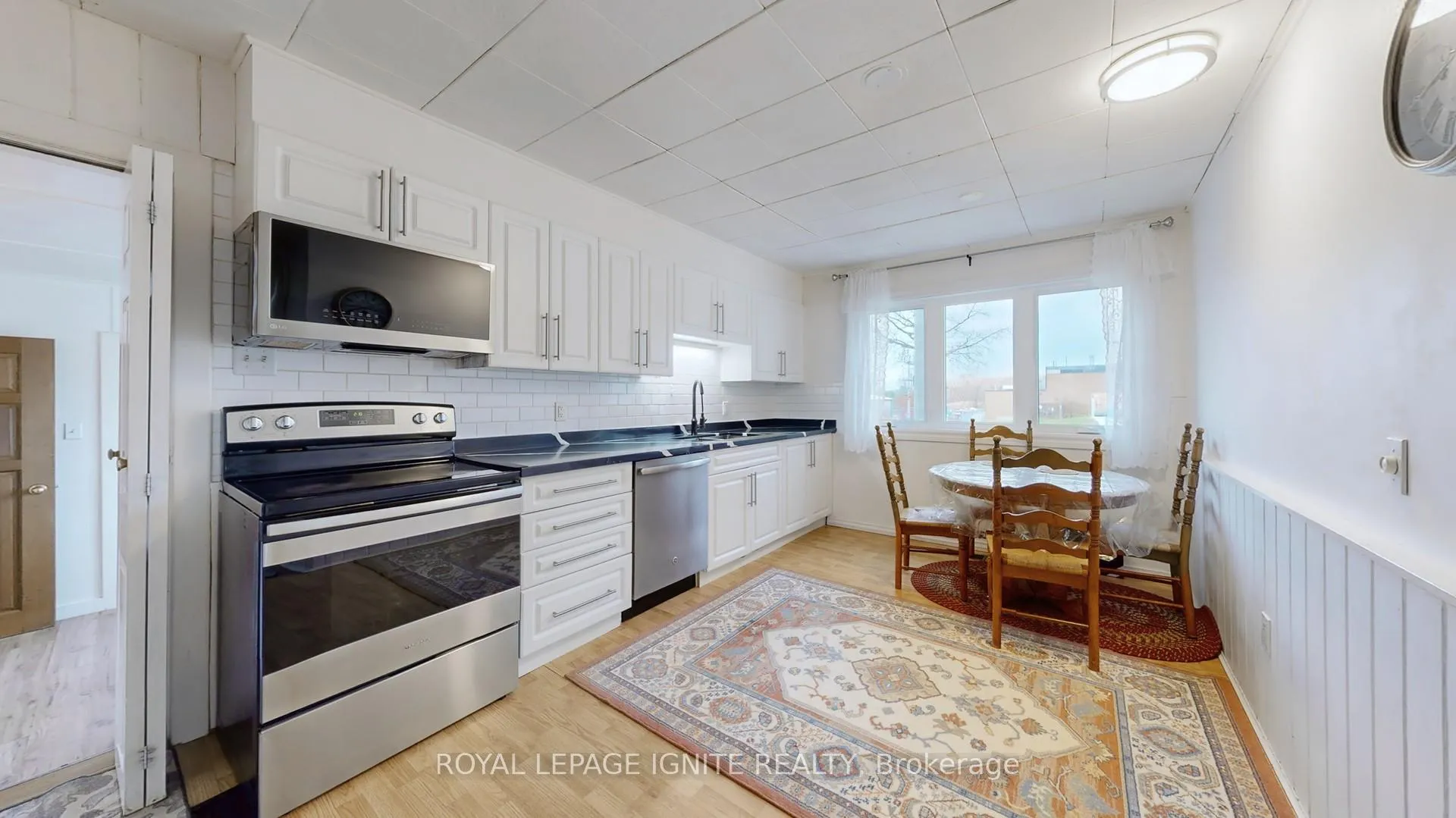 Photo 10 of 48 Moberly Street, Collingwood — HOMEH