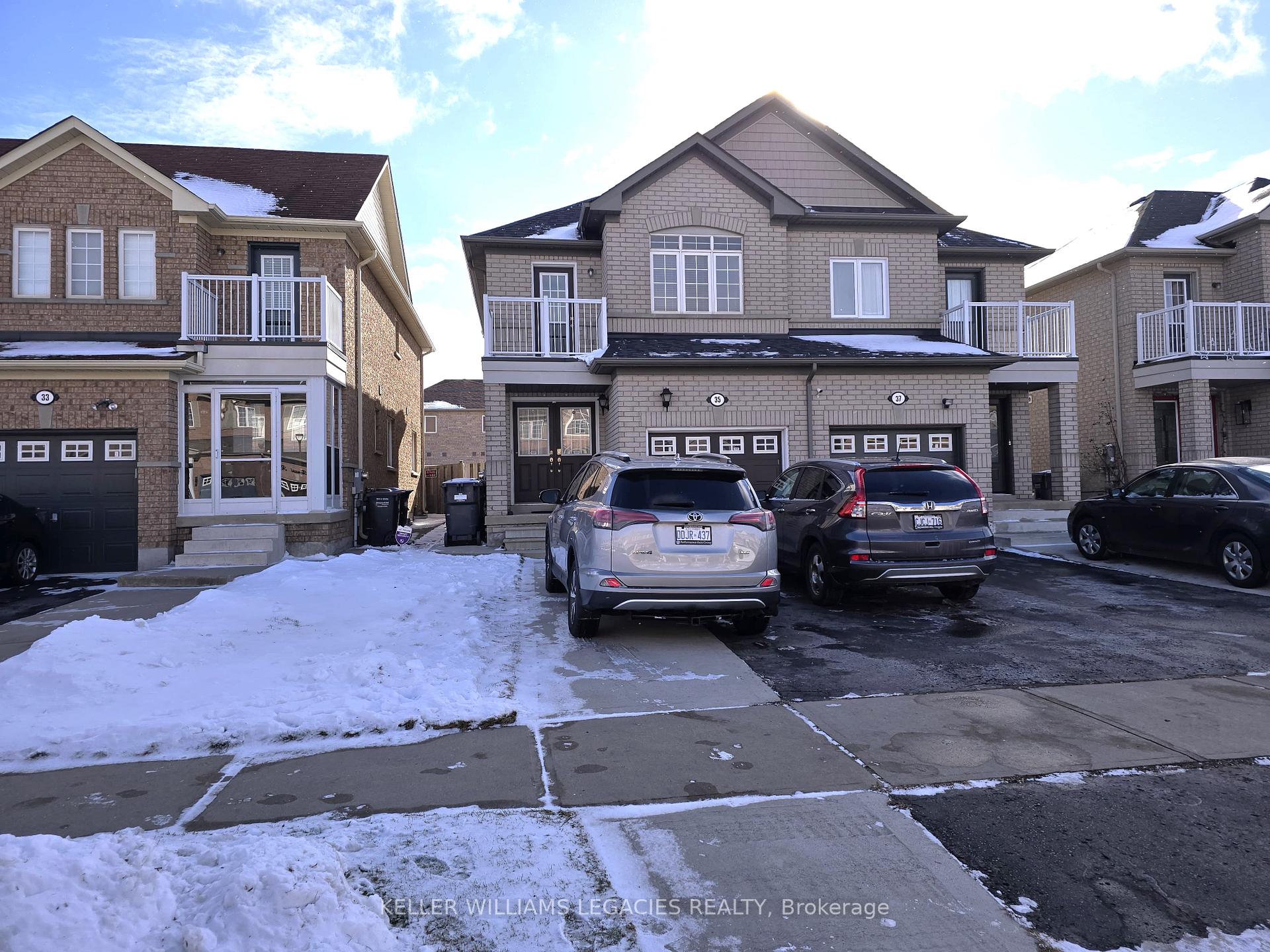 Front of Unit Bsmt, 35 Tanasi Road