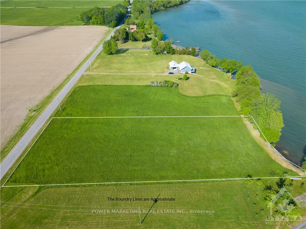 Photo 1 of Unit 2, 161 Carpenters Point Road, Frontenac Islands, The Islands — HOMEH