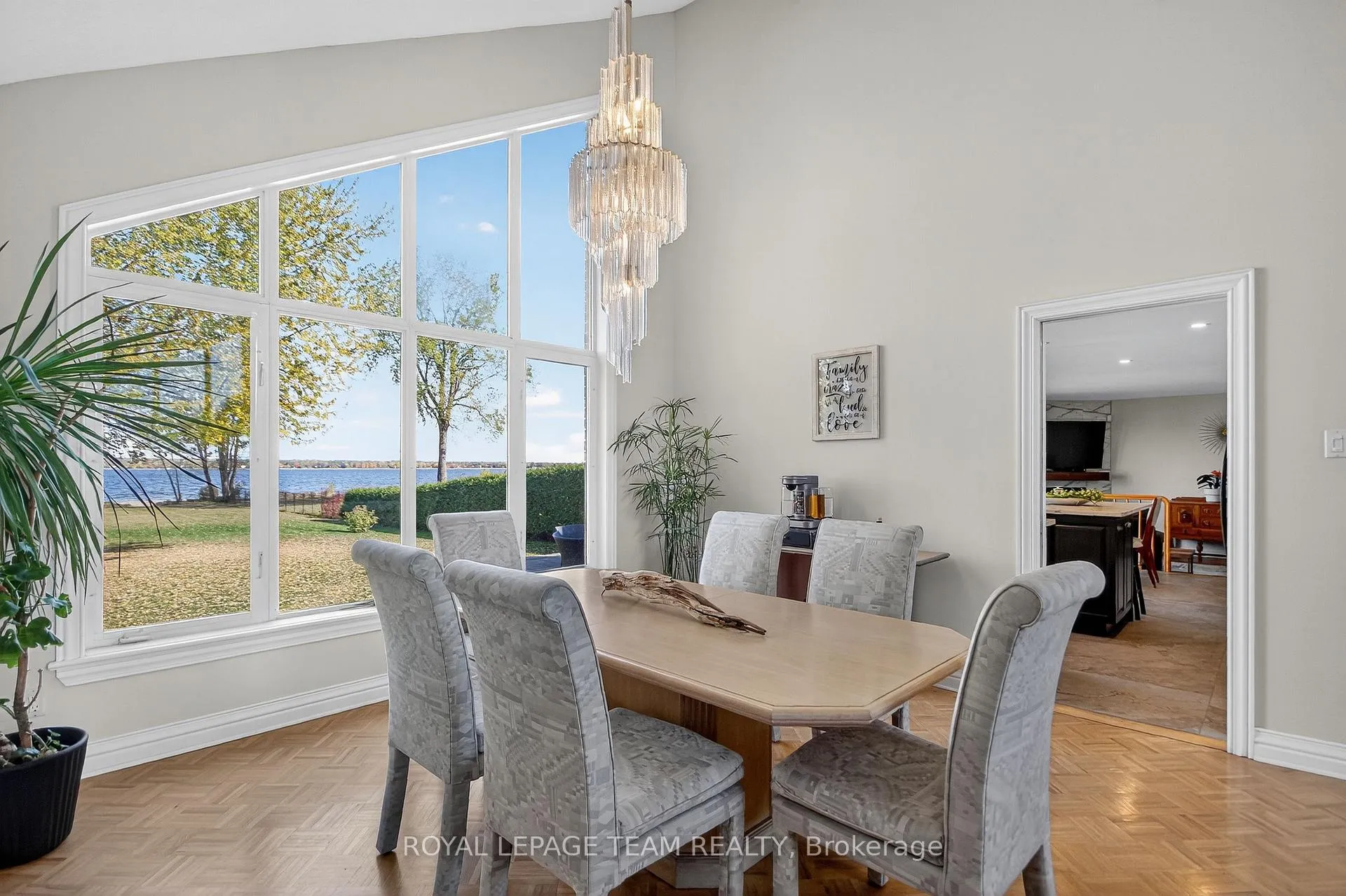Photo 13 of 259 Grandview Road, Ottawa, Crystal Bay/Rocky Point — HOMEH