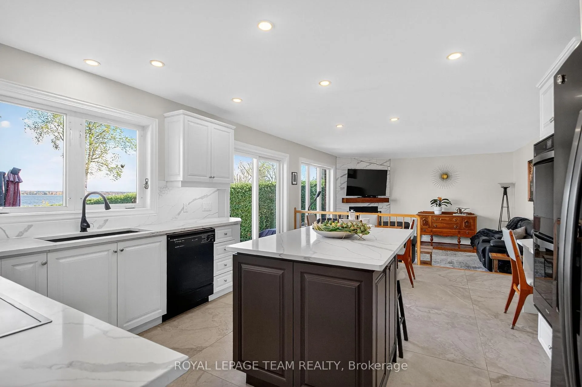 Photo 14 of 259 Grandview Road, Ottawa, Crystal Bay/Rocky Point — HOMEH