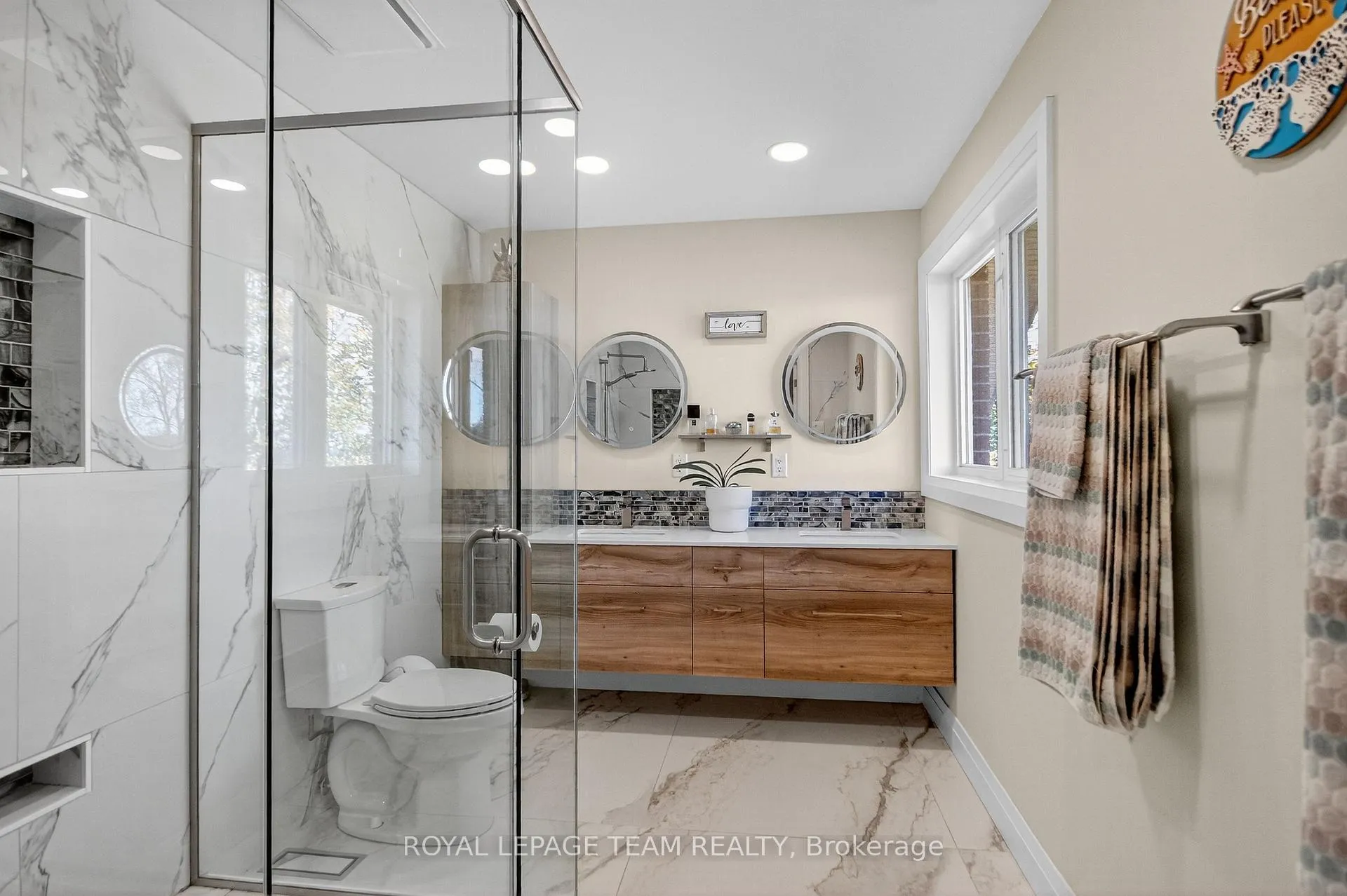 Photo 32 of 259 Grandview Road, Ottawa, Crystal Bay/Rocky Point — HOMEH