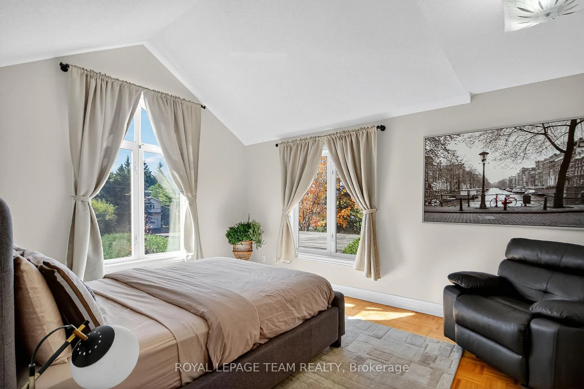 Photo 34 of 259 Grandview Road, Ottawa, Crystal Bay/Rocky Point — HOMEH